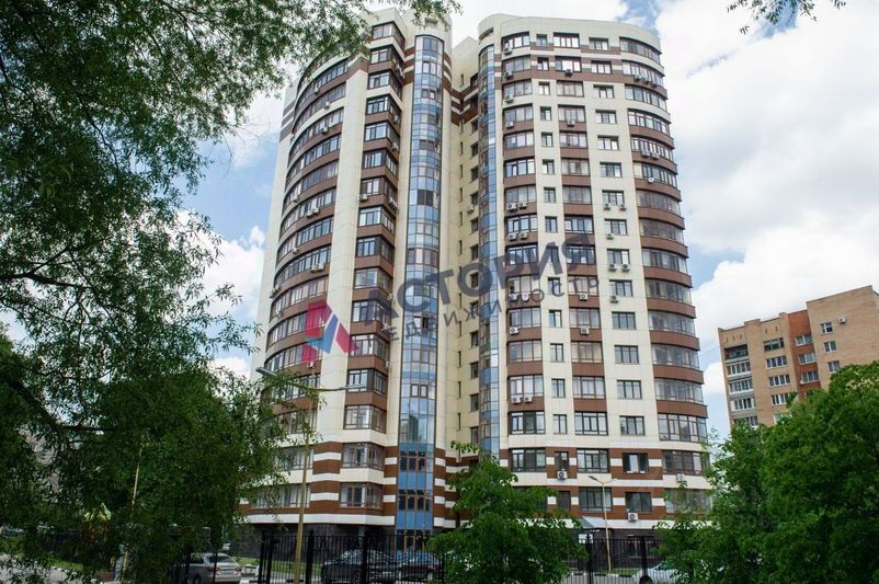 Продажа 4-комнатной квартиры 154 м², 10/17 этаж