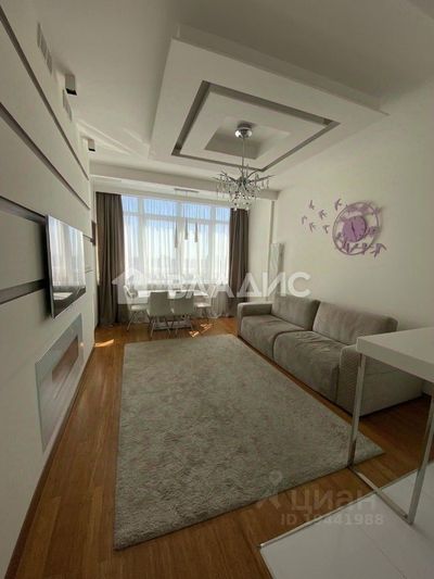 Продажа 2-комнатной квартиры 60 м², 19/22 этаж