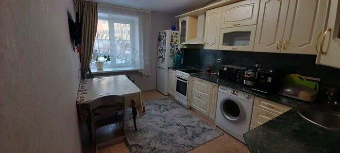 Продажа 3-комнатной квартиры 65 м², 1/6 этаж