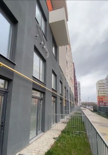 Продажа 2-комнатной квартиры 65 м², 1/8 этаж