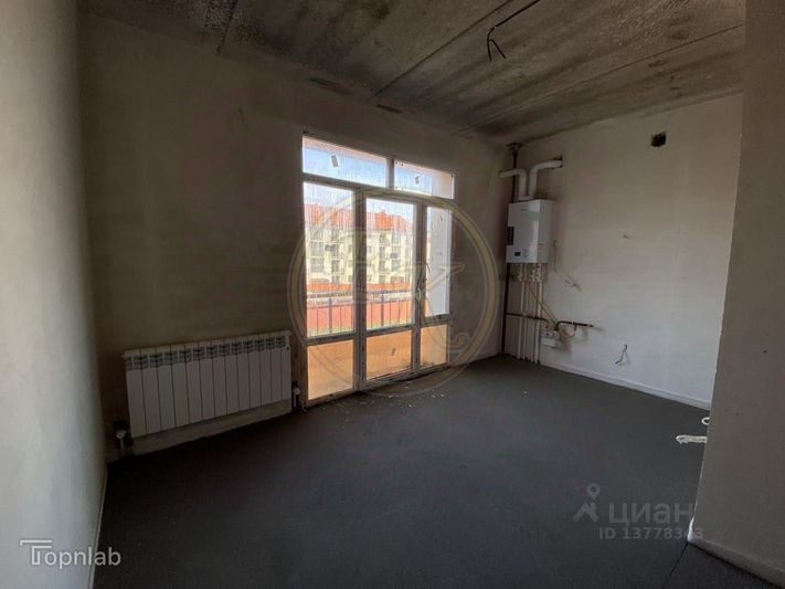 Продажа 1-комнатной квартиры 45 м², 2/4 этаж