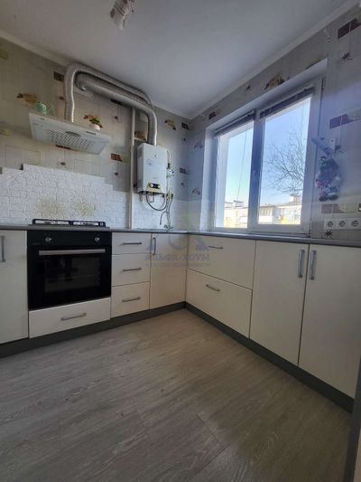 Продажа 3-комнатной квартиры 46,9 м², 4/5 этаж