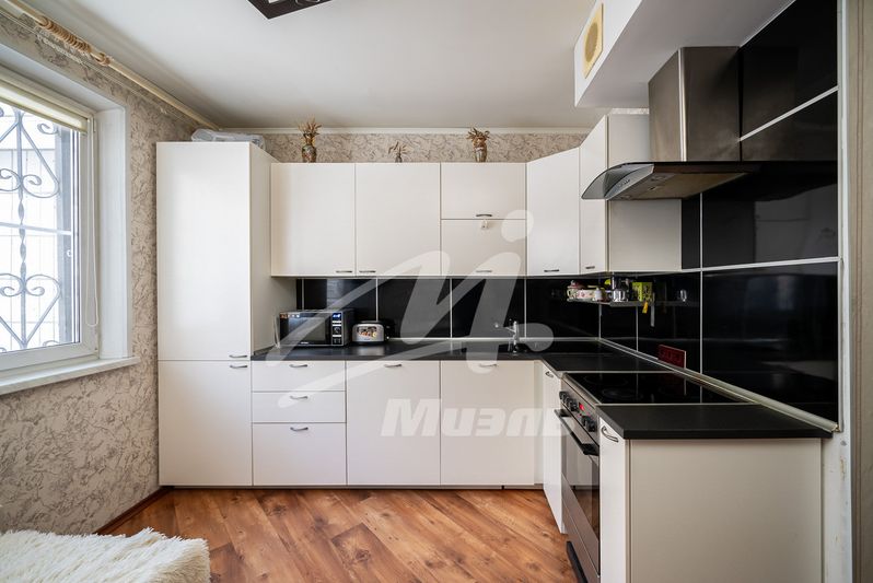 Продажа 2-комнатной квартиры 56,1 м², 1/17 этаж