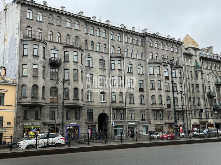 Продажа многокомнатной квартиры 127,2 м², 4/7 этаж