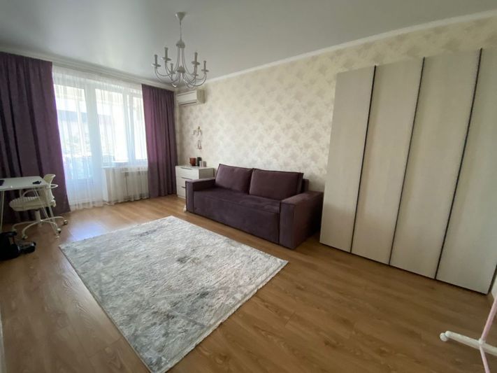 Продажа 3-комнатной квартиры 130 м², 5/9 этаж