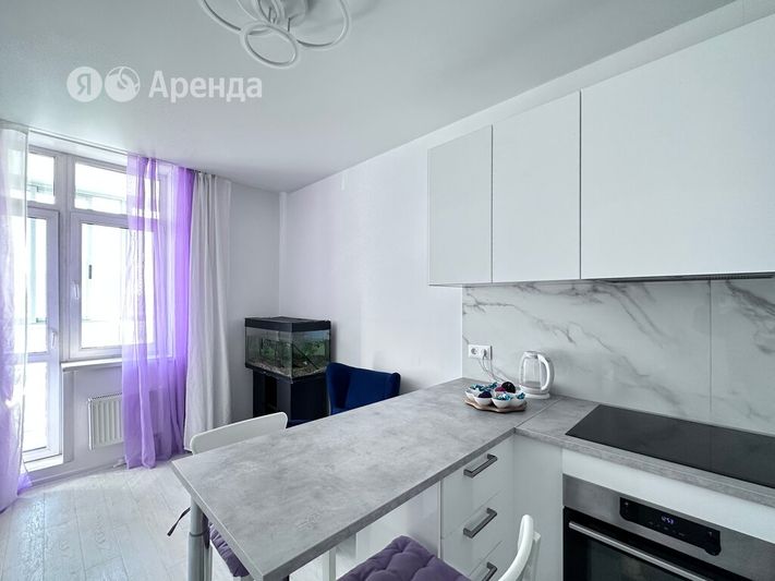 Аренда 1-комнатной квартиры 42 м², 8/20 этаж