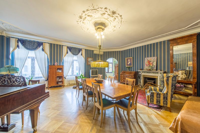 Продажа 3-комнатной квартиры 133 м², 4/5 этаж