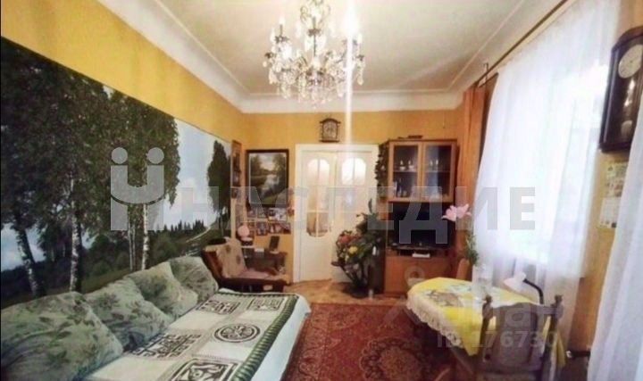 Продажа 3-комнатной квартиры 63 м², 2/2 этаж