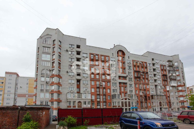 Продажа 4-комнатной квартиры 172 м², 4/10 этаж