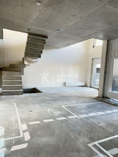 Продажа 4-комнатной квартиры 196,5 м², 1/9 этаж