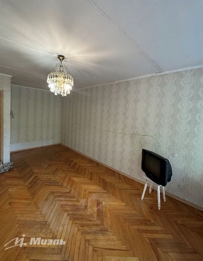 Продажа 1-комнатной квартиры 33,7 м², 1/9 этаж