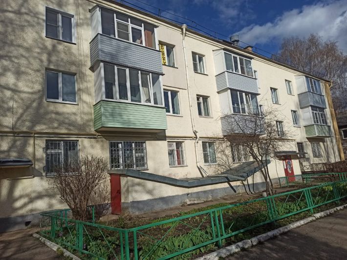 Продажа 3-комнатной квартиры 60 м², 3/3 этаж