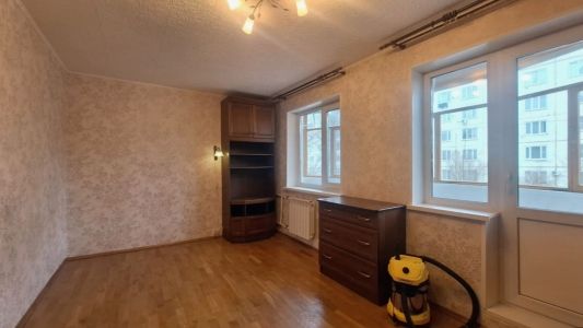 Продажа 4-комнатной квартиры 60 м², 2/5 этаж