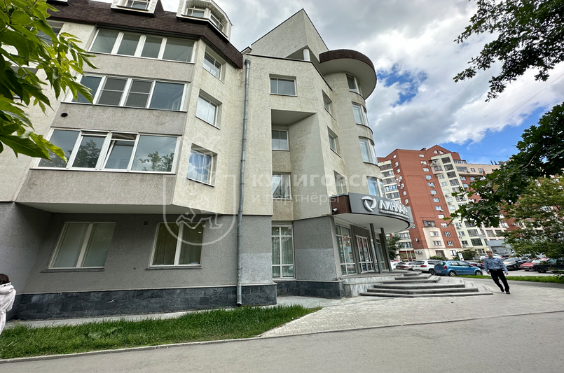 Продажа многокомнатной квартиры 237 м², 4/5 этаж