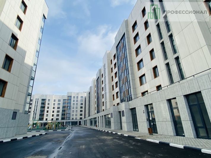 Продажа 1-комнатной квартиры 63,3 м², 2/7 этаж