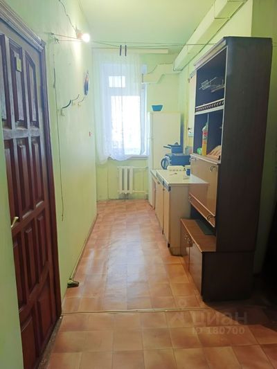 Продажа 2 комнат, 18 м², 1/5 этаж