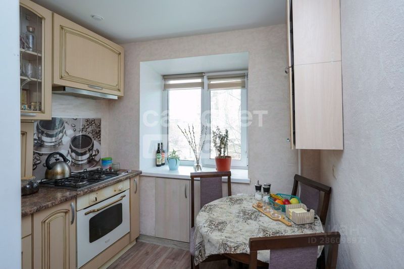 Продажа 2-комнатной квартиры 42 м², 3/5 этаж