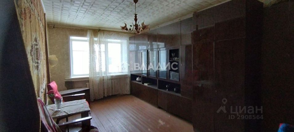 Продажа 3-комнатной квартиры 61 м², 2/2 этаж