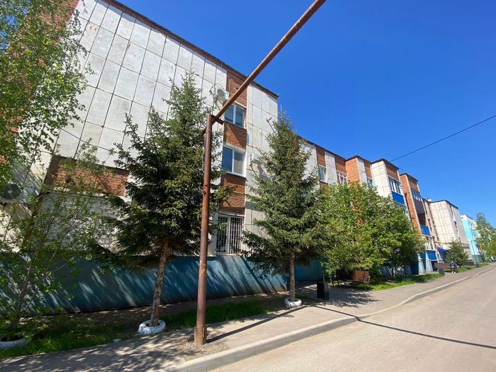 Продажа 4-комнатной квартиры 81 м², 3/3 этаж