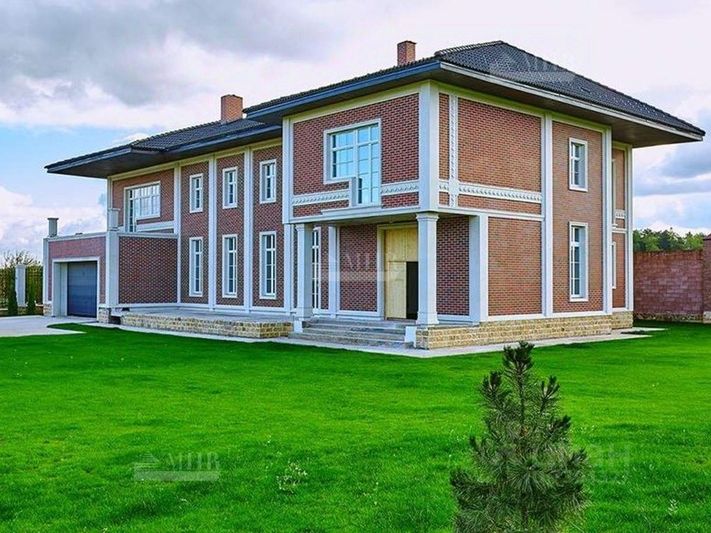 Продажа дома, 542,2 м², с участком 18,3 сотки