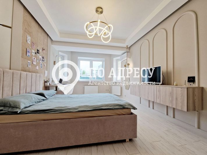 Продажа 3-комнатной квартиры 152 м², 6/10 этаж