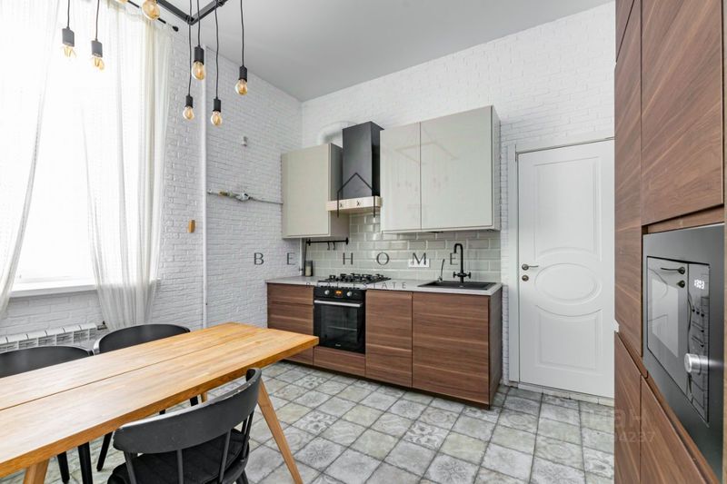 Продажа 3-комнатной квартиры 68 м², 4/5 этаж