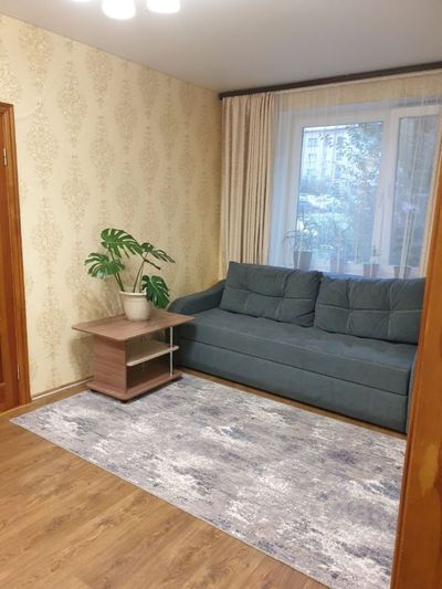 Продажа 2-комнатной квартиры 41 м², 1/3 этаж