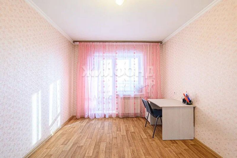 Продажа 3-комнатной квартиры 70 м², 7/10 этаж