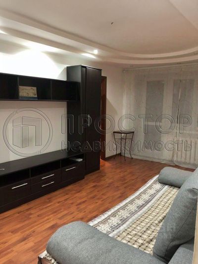 Продажа 2-комнатной квартиры 42 м², 4/4 этаж