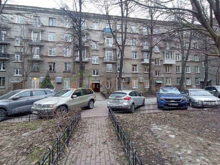 Продажа 4-комнатной квартиры 100,5 м², 1/5 этаж