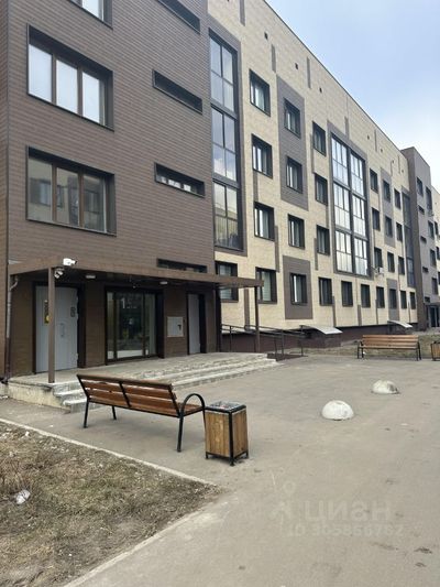 Продажа 2-комнатной квартиры 41 м², 2/4 этаж