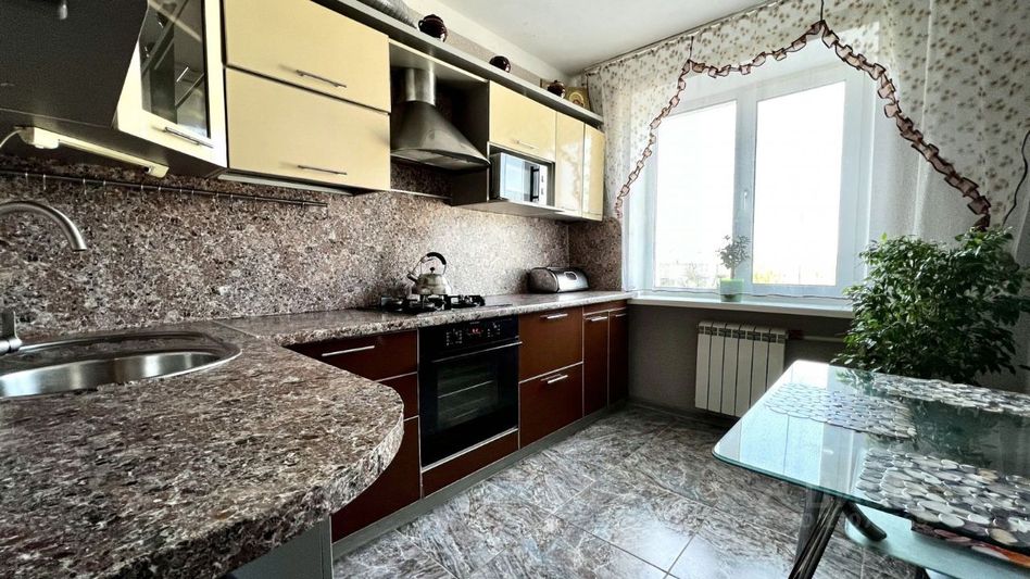 Продажа 3-комнатной квартиры 62,8 м², 6/9 этаж