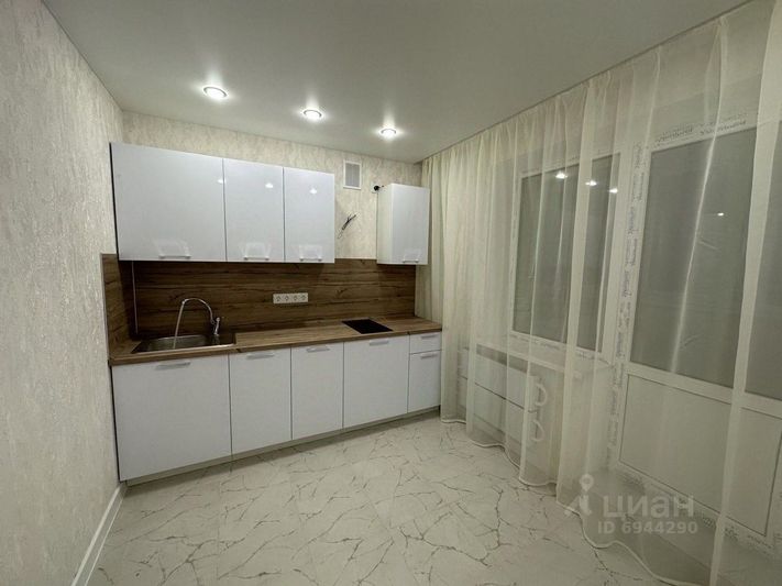 Продажа 1-комнатной квартиры 38 м², 1/11 этаж