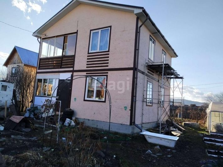 Продажа дома, 110 м², с участком 5 соток