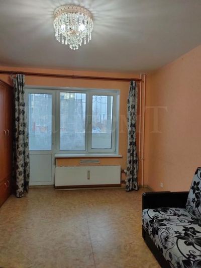 Продажа 3-комнатной квартиры 70 м², 1/10 этаж