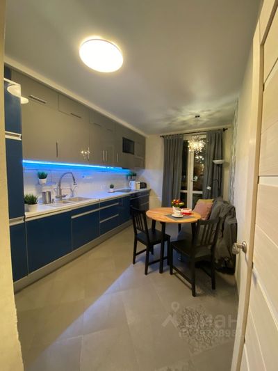 Продажа 2-комнатной квартиры 64 м², 2/11 этаж