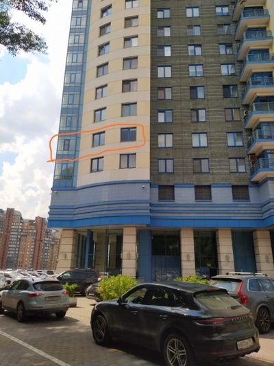 Продажа 4-комнатной квартиры 145 м², 2/50 этаж