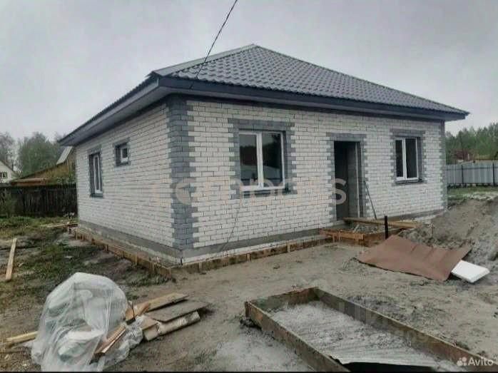 Продажа дома, 80 м², с участком 4,3 сотки