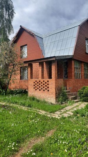 Продажа дома, 90 м², с участком 9 соток