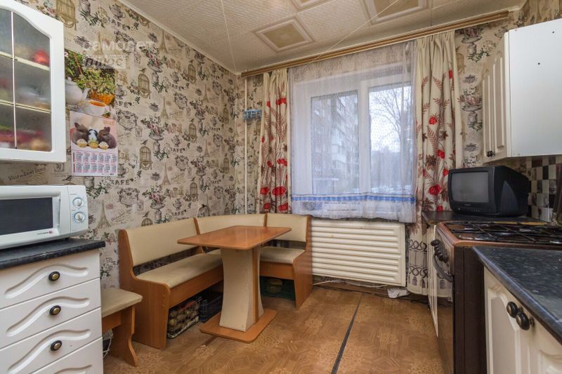 Продажа 3-комнатной квартиры 58 м², 1/9 этаж