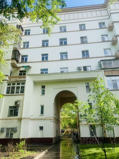 Продажа 4-комнатной квартиры 135,8 м², 1/8 этаж