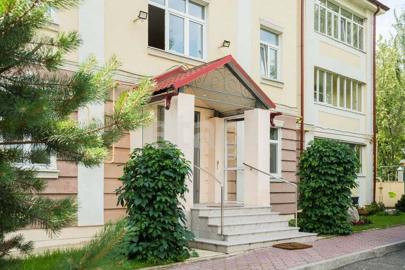 Продажа 3-комнатной квартиры 166,3 м², 3/3 этаж