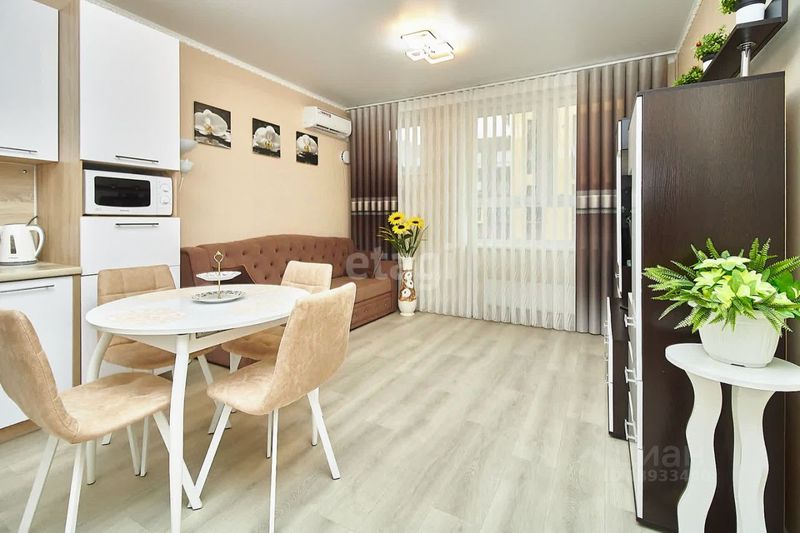 Продажа 2-комнатной квартиры 63,5 м², 2/4 этаж