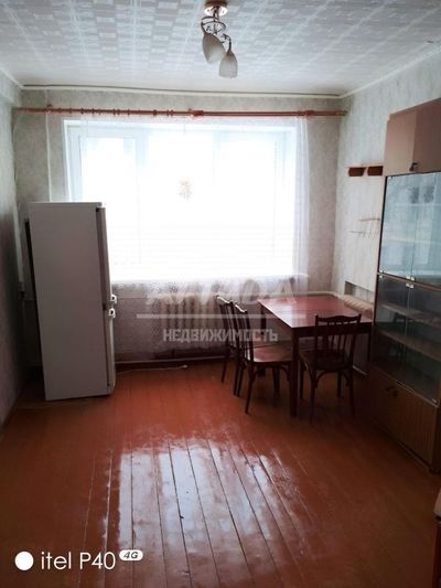 Продажа 2-комнатной квартиры 42 м², 2/4 этаж