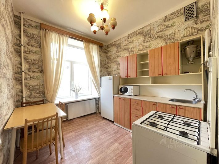 Продажа 2-комнатной квартиры 56,6 м², 2/5 этаж