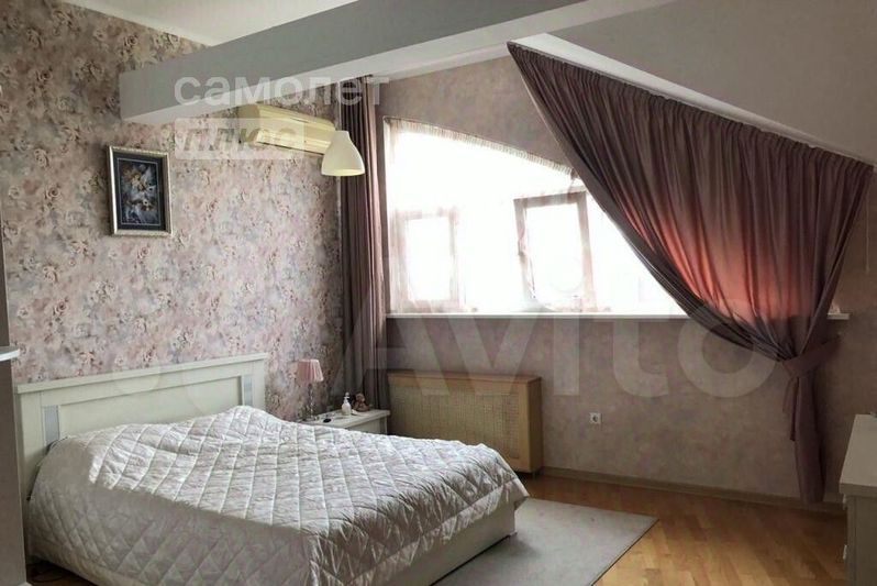 Продажа 4-комнатной квартиры 150 м², 5/6 этаж