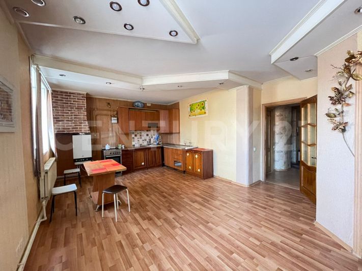 Продажа 2-комнатной квартиры 99 м², 1/1 этаж