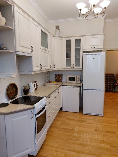 Продажа 1-комнатной квартиры 49 м², 13/24 этаж