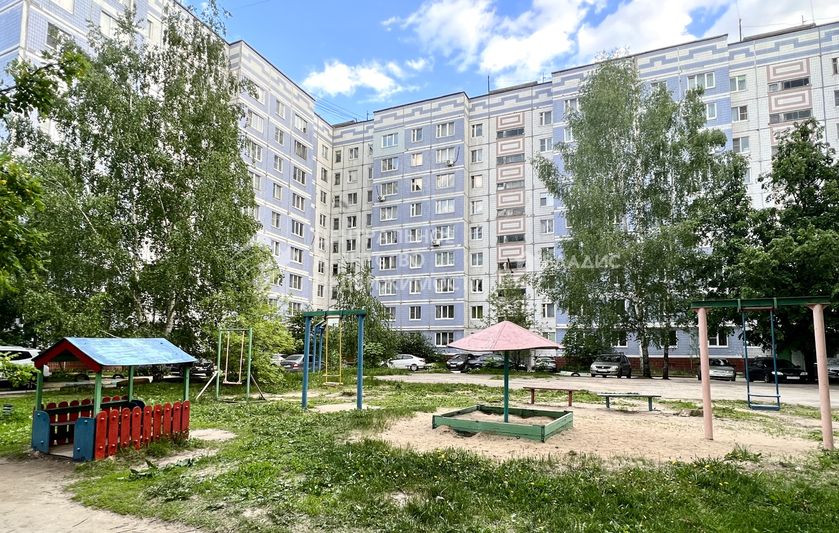 Продажа 3-комнатной квартиры 65 м², 2/10 этаж