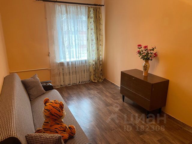 Аренда 2-комнатной квартиры 45 м², 2/2 этаж